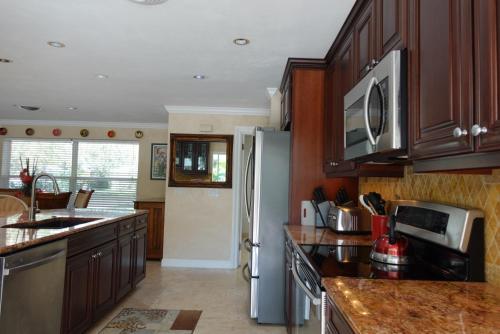 H-1 746 Fiddlewood Rd Vero Beach Florida in Oceanside