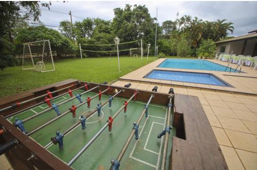 Villa Verde casa espaçosa com piscina e área verde no Lago Norte Brasilia – khách sạn tại Lago Norte