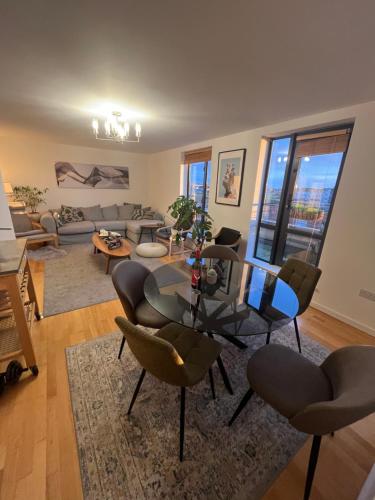 Entire Home in Exclusive Dublin Neighborhood - Comfortably Sleeps Up to 6 Guest, Dublín (foto 4)