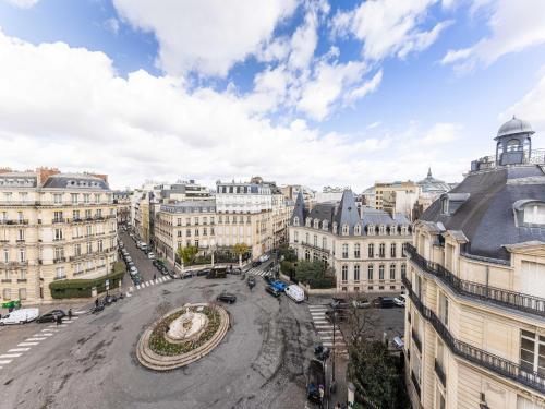Charming studio 1P near Av Montaigne - image 5