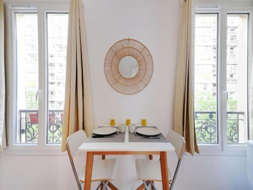 charming studio 2p - canal st martin meaux - main image