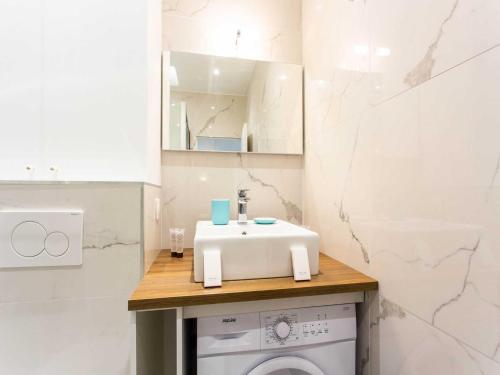 Superb appt 1BDR 4P - Porte Maillot Ternes, Paris (photo 9)