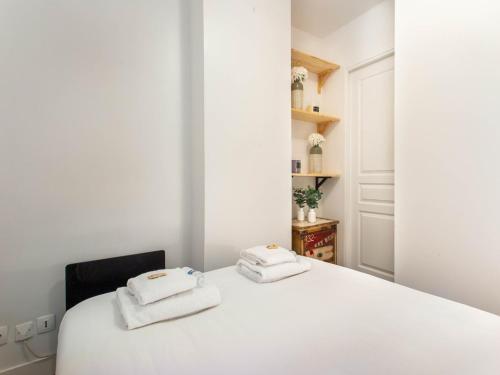 Magnificent apprt -1BR 4P- Montmartre Sacré c ur - image 2