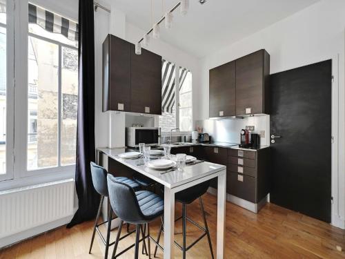Nice and quiet 1BDR apartment 8th - BAIL MOBILITE - image 6