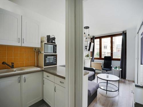 Charming 1BDR 2P 15th Exhibition Centre - image 8