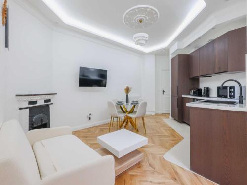 Charming Apartment - 1BR- 2P- Ternes - image 5