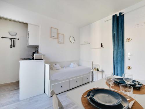 Modern studio - 2P - Faubourg Saint Antoine 11th arr - image 5