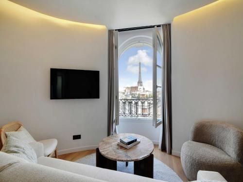 Modern Apt -1BR 4P - View Eiffel Tower Passy - image 11