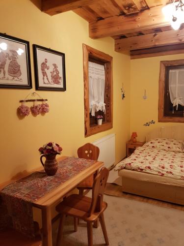 Chata Sára (Chata Sara) in Jezersko