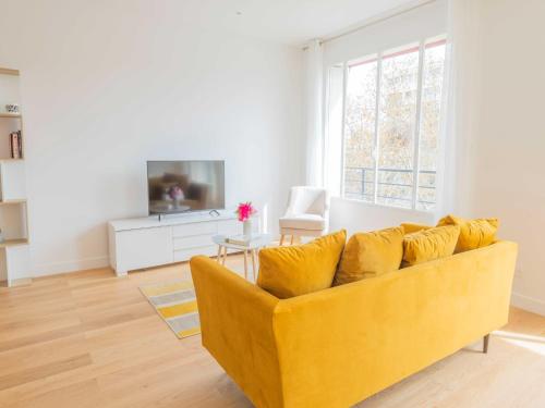 Magnificent apartment -2BR 4P - Porte Maillot - image 5