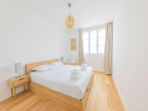 Magnificent apartment -2BR 4P - Porte Maillot - image 10