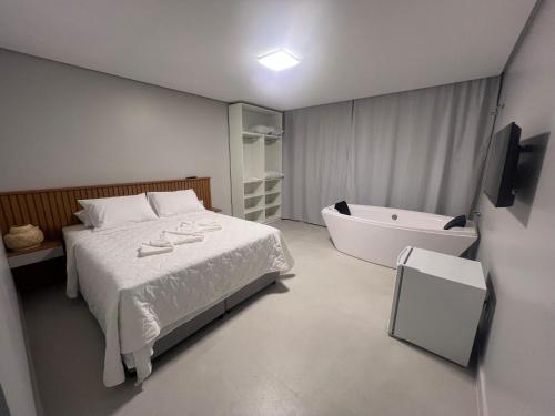 Suite with Hot Tub image 1