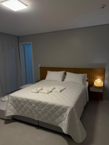 Deluxe Suite with Spa Bath image 5