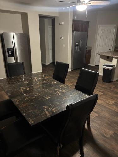 Furnished room in big home, Las Vegas (photo 3)