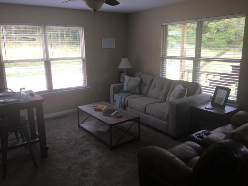 cozy, quiet, rural hideaway close to everything1 in Jacksonville (AR)