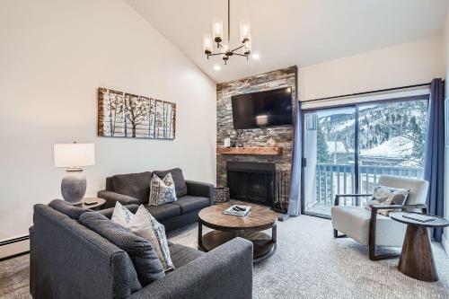 Snowlion Condos 302 condo