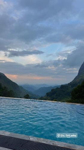 Misty Hills Ella Resort in Ella