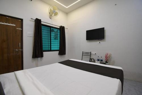Hotel Shivay Deluxe - image 4