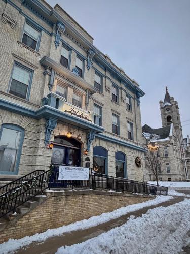 The Port Hotel in Port Washington, USA