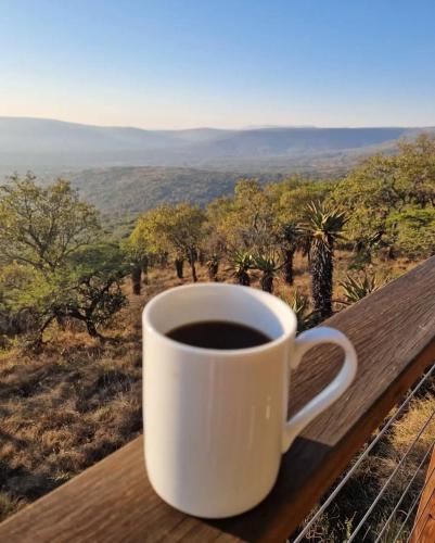 Loziba Wildlife Reserve Tented Camp in 烏倫迪