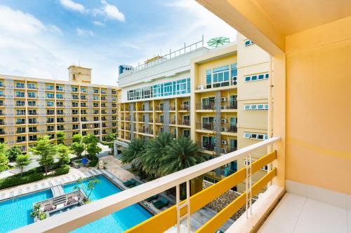 beranda/teres, Bella Express Hotel in Pattaya