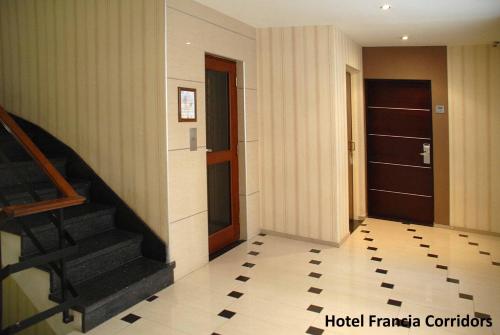 Παροχές, Hotel Francia in Τουκουμάν