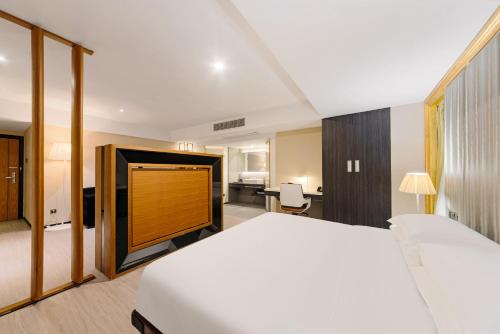 重庆江北观音桥高悦酒店地铁站店