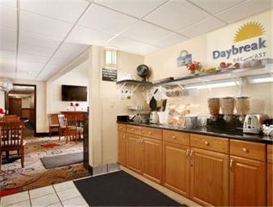 Days Inn by Wyndham Keene NH