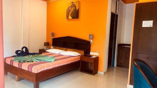 1 queen bed