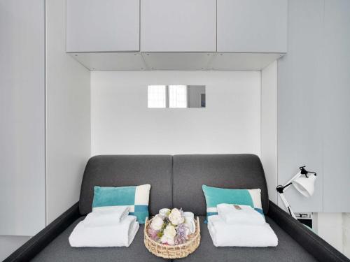 Intimate Studio-2P- Sacre Coeur Abesse - image 5