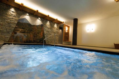 Hotel Hubertushof - main image