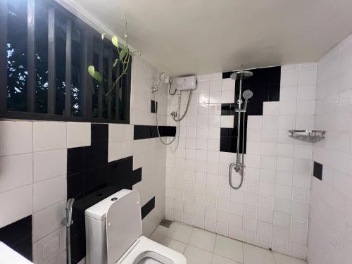 Double Room with Garden View image 2