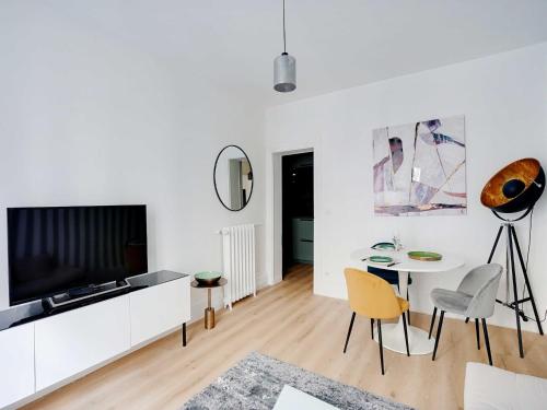 Charming apartment 1BDR 2P near Parc Monceau - main image