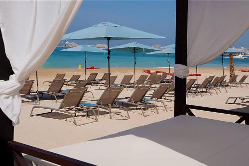 Bluewaters Sea View 2br Pool & Gym & Beachfront in Bluewaters Island
