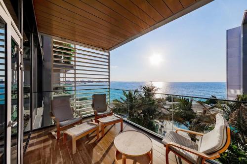 Bluewaters Sea View 2br Pool & Gym & Beachfront in Bluewaters Island