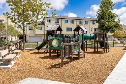 Retreat, EV-Parking, Pool, Gym, Workspace, King, Fast WiFi in Ocean View Hills