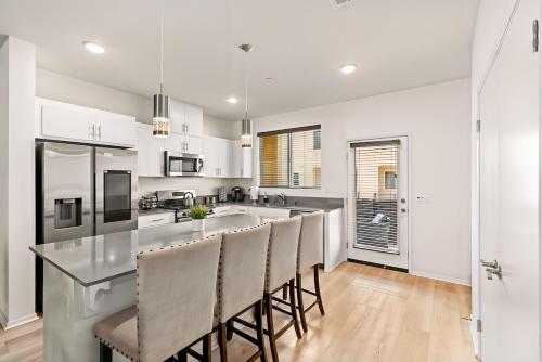 Retreat, EV-Parking, Pool, Gym, Workspace, King, Fast WiFi in Ocean View Hills