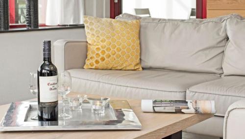 Penthouse with Private Rooftop Jacuzzi, Sauna and panorama lake view Penthouse with Private Rooftop Jacuzzi, Sauna and panorama lake view