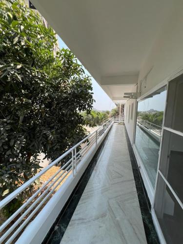 Luxury Villa in Heart of the city - image 2