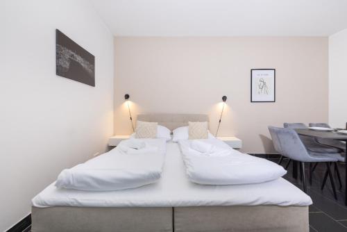 2BR Modern Apt Maybachufer Tischkicker, Berlin (photo 7)