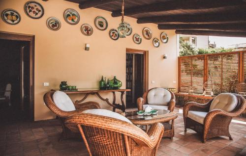 Зовнішній вигляд готелю, Beautiful Home In Vallo Della Lucania in Валло-Делла-Луканія