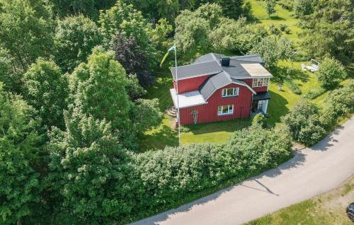 Lovely Home In Fengersfors With Wifi