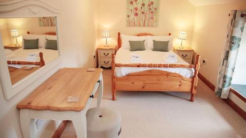 Charming 3-Bed Cottage in Rural Wales in Pontardawe