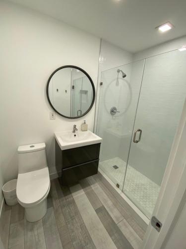 Newly renovated studio close to the beach in Hollywood, USA