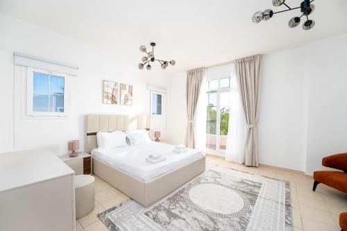 Idyllic Family Haven 3-Bedroom Villa with Study Room by Petals Holiday Homes, Dubaï (photo 5)