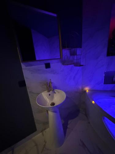 Love Room Balneo Menton - image 3