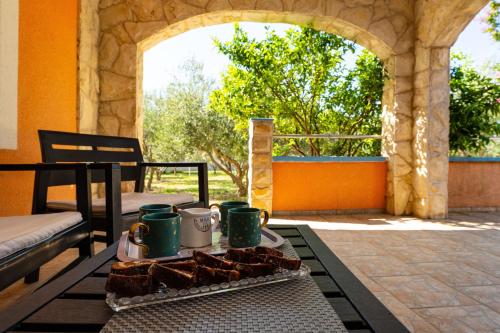 MY DALMATIA - Holiday home Nadalina with private pool and jacuzzi in Čista Velika
