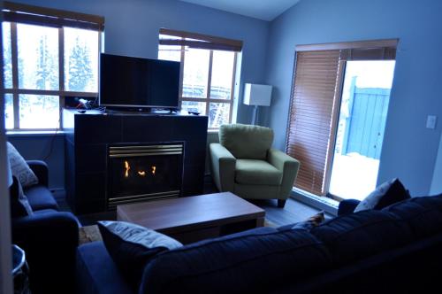 Tyndalstone Lodge in Whistler, Canada