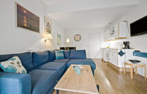 1 Bedroom Cozy Apartment In Nexø in Snogebaek