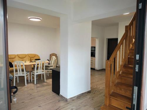 Koplietošanas atpūtas telpa ar TV, Birta Guesthouse in Cârţa (Harghita)